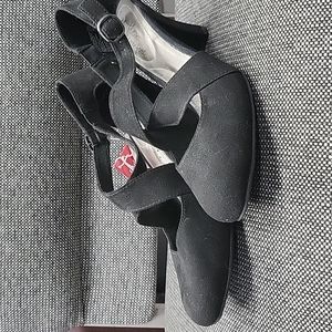 2 inch heel, with comfortable sole size 8